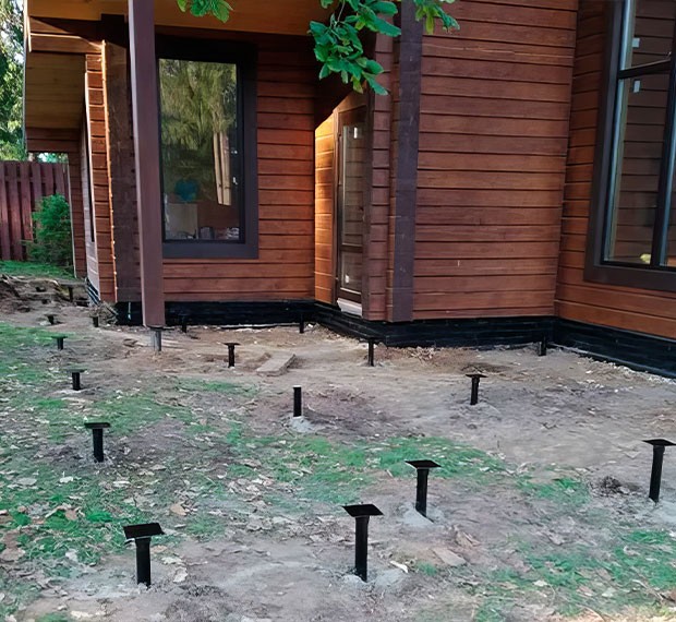 Винтовые сваи для веранды или террасы в Чехове